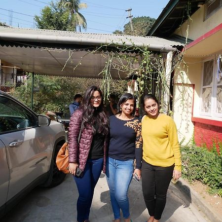 Gibbon Backpackers Hostel Guwahati Luaran gambar