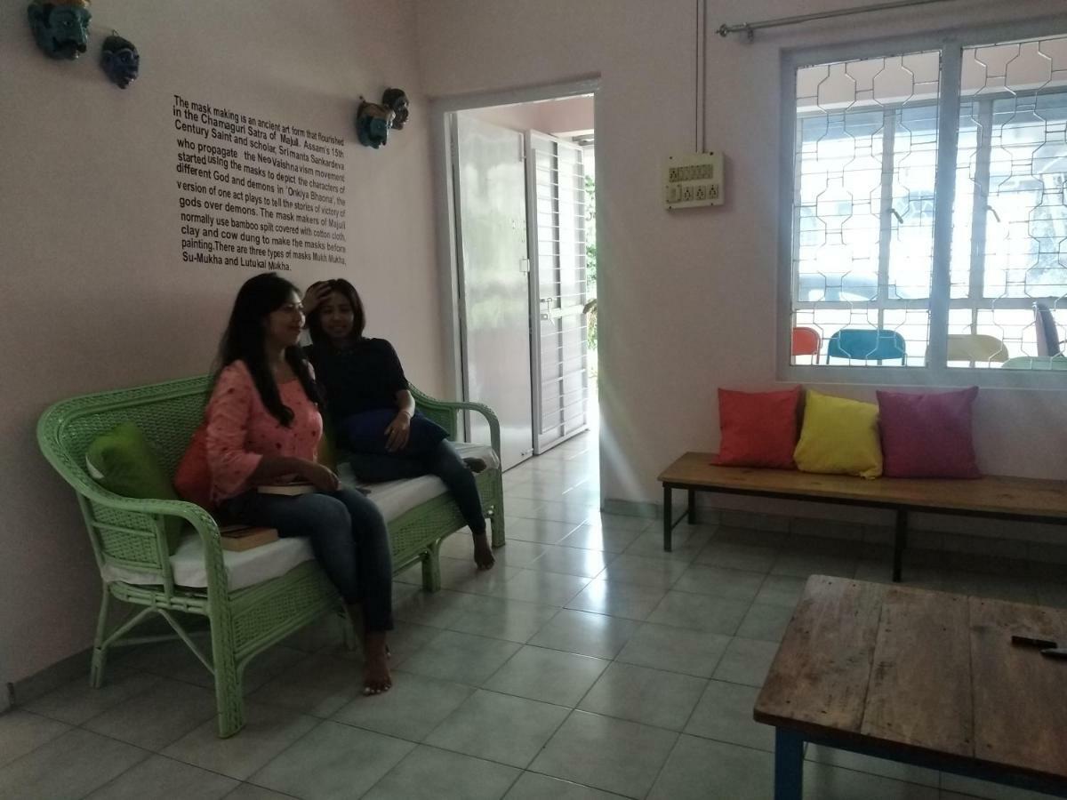 Gibbon Backpackers Hostel Guwahati Luaran gambar
