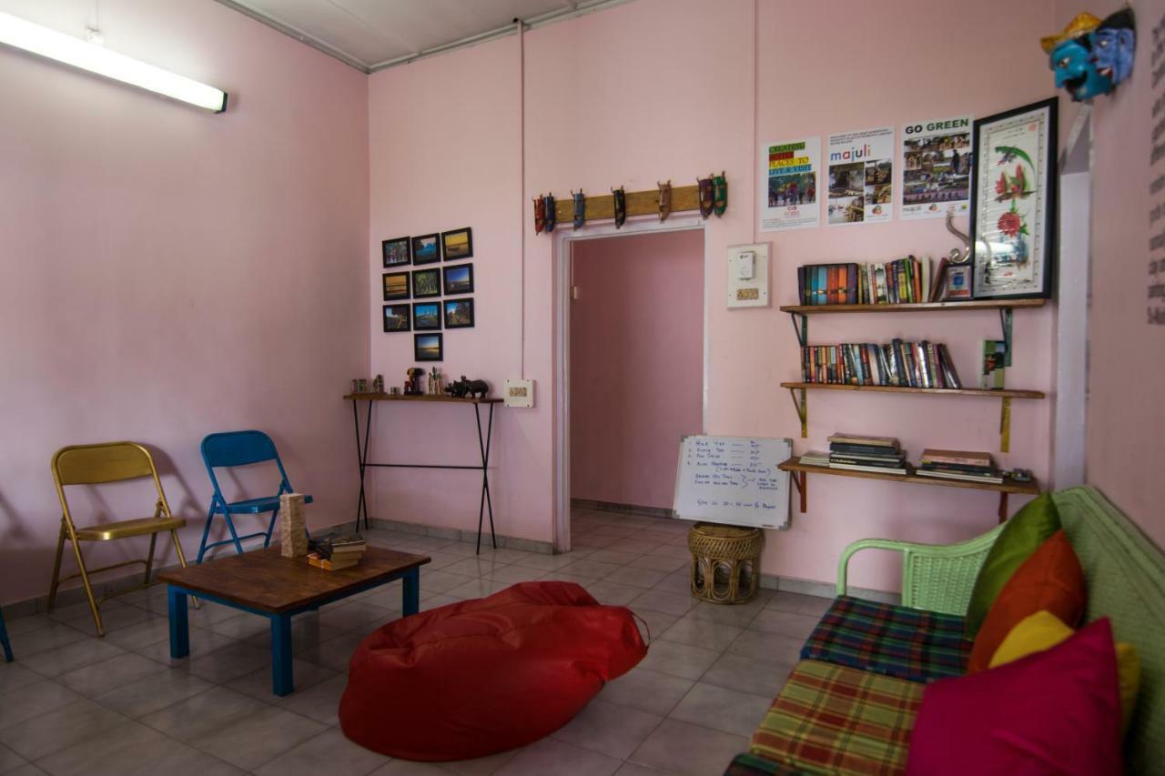 Gibbon Backpackers Hostel Guwahati Luaran gambar