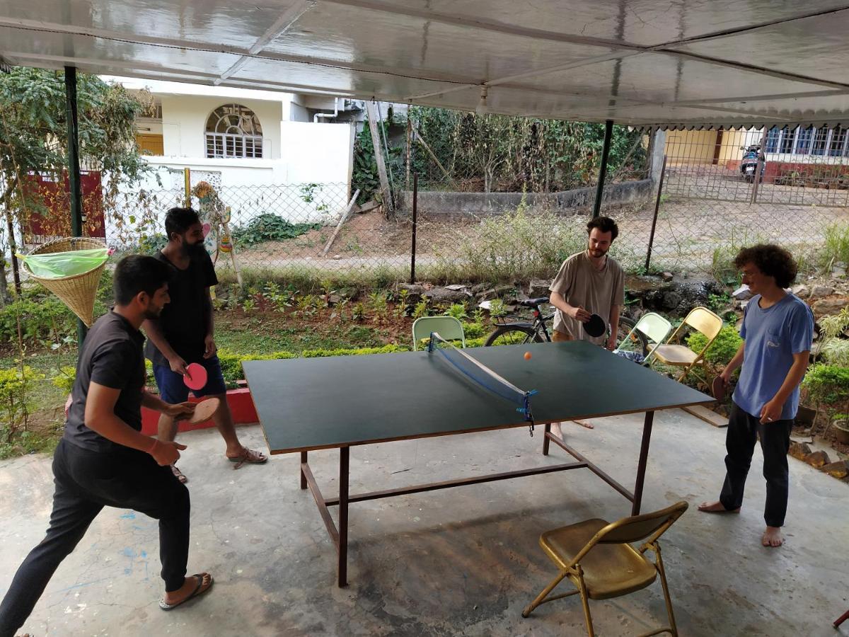 Gibbon Backpackers Hostel Guwahati Luaran gambar